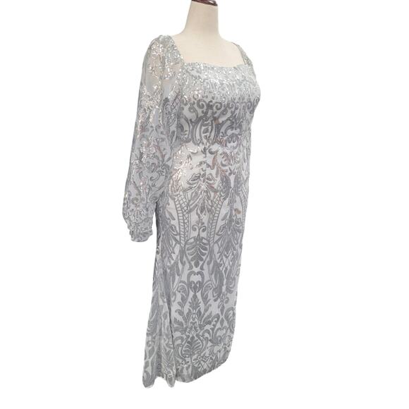 NWT Long Sleeved Patterned Sequin Gown Size 16 XL - Picture 4 of 12